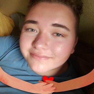 Meet your Posher, Adrien